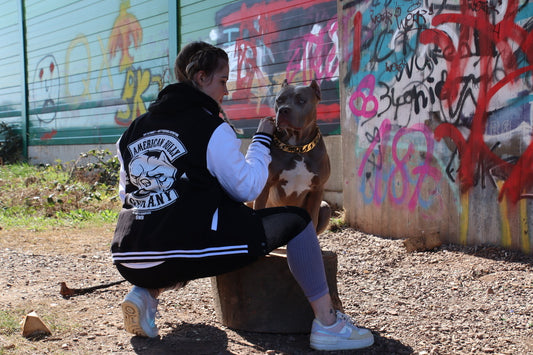 TRUST YOUR BLOOD COLLEGE SWEATJACKE AMERICAN BULLY POCKET